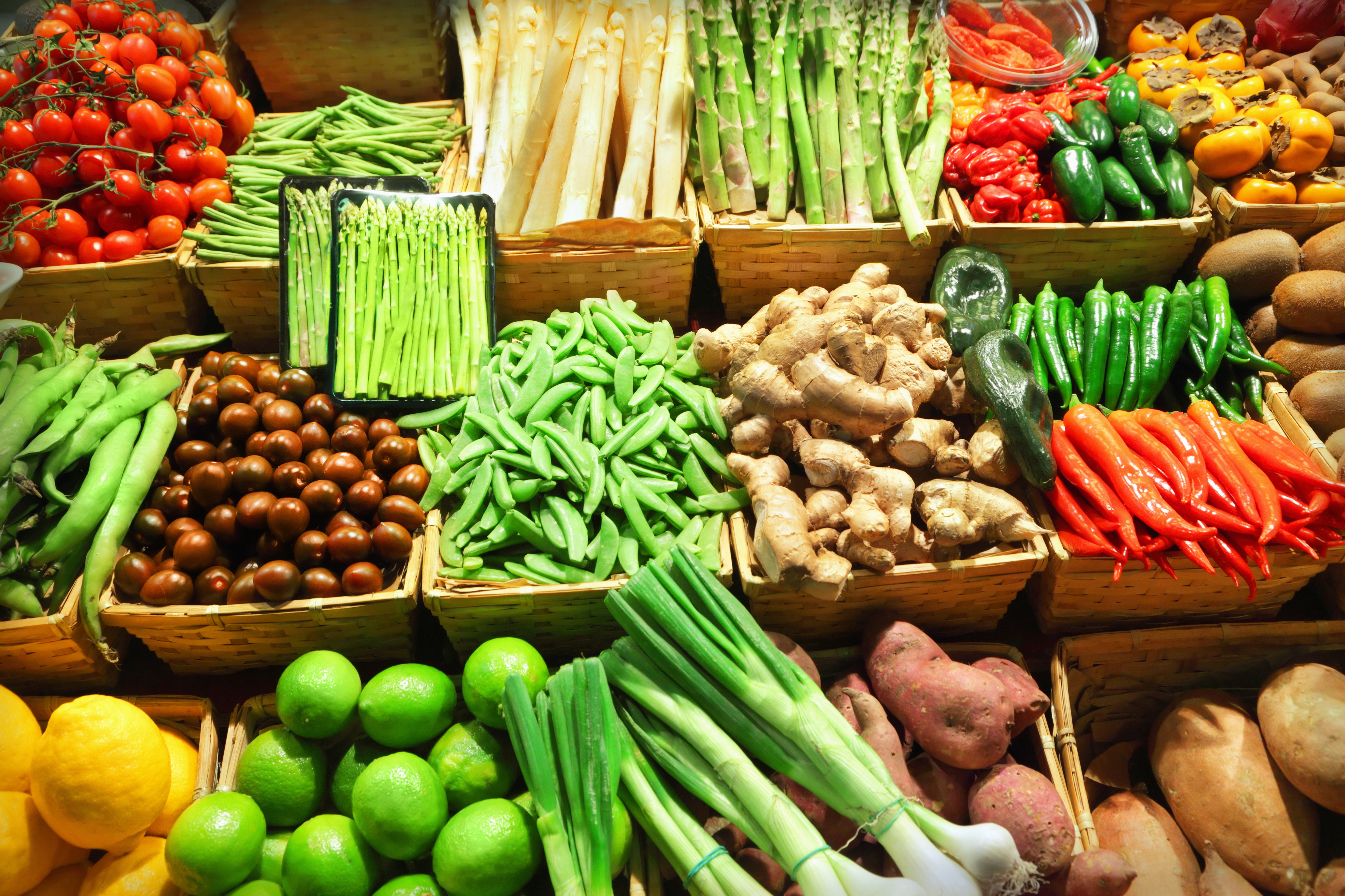 A lot more items. Экологически чистых продуктов питания. Натуральные овощи. Органические продукты. Экологически чистая еда.